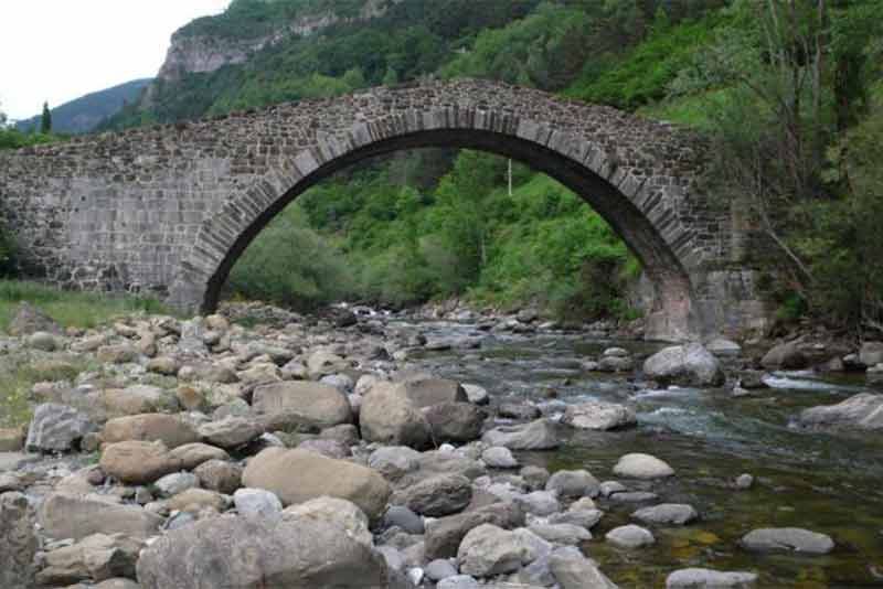 puente viejo canfranc desde villanua